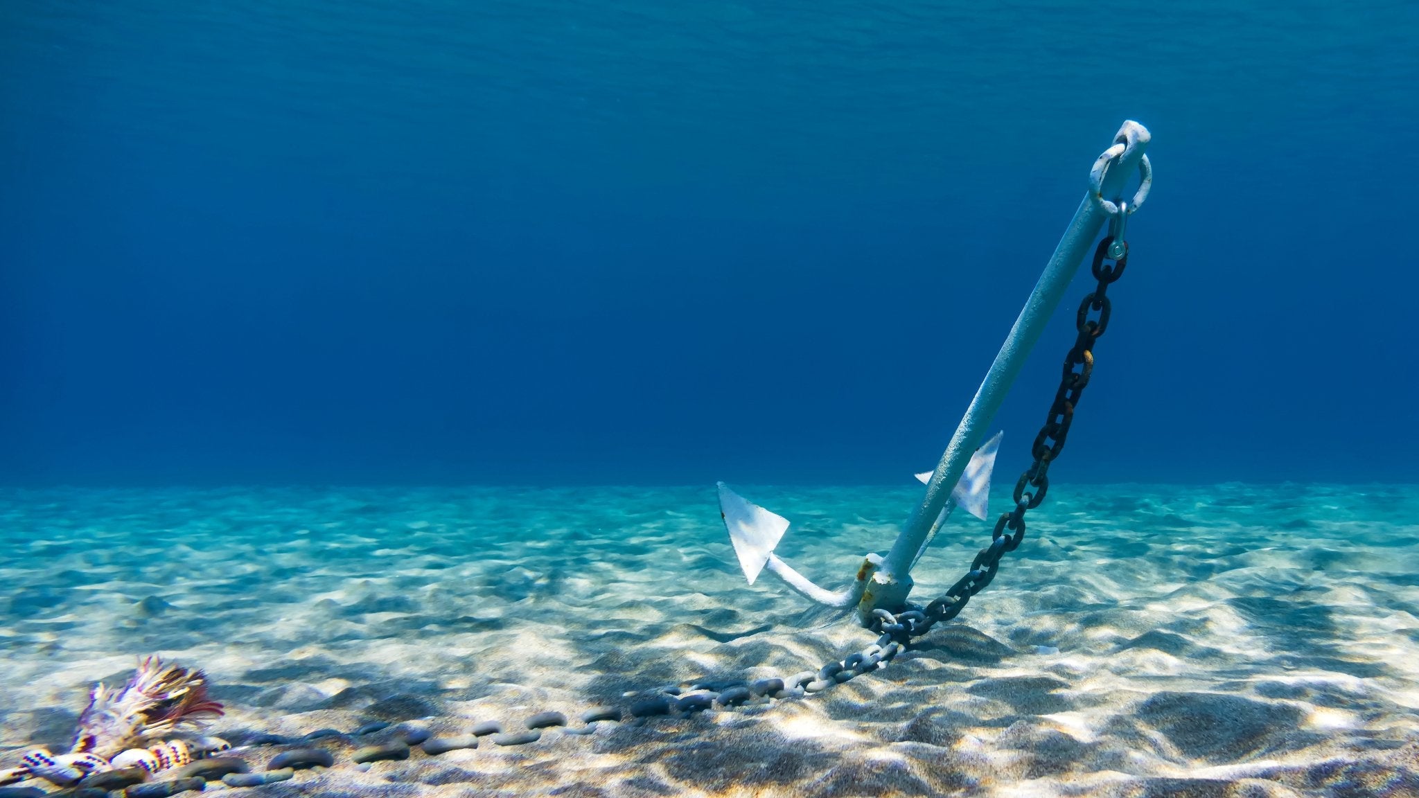 Meaning of the Anchor: Symbolism and Meaning - GoldandWillow