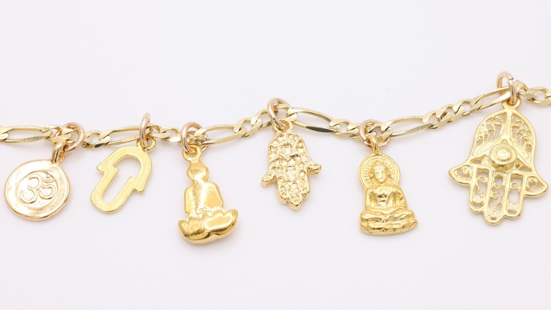 Meaning of the Hamsa Hand: What You Should Know - GoldandWillow