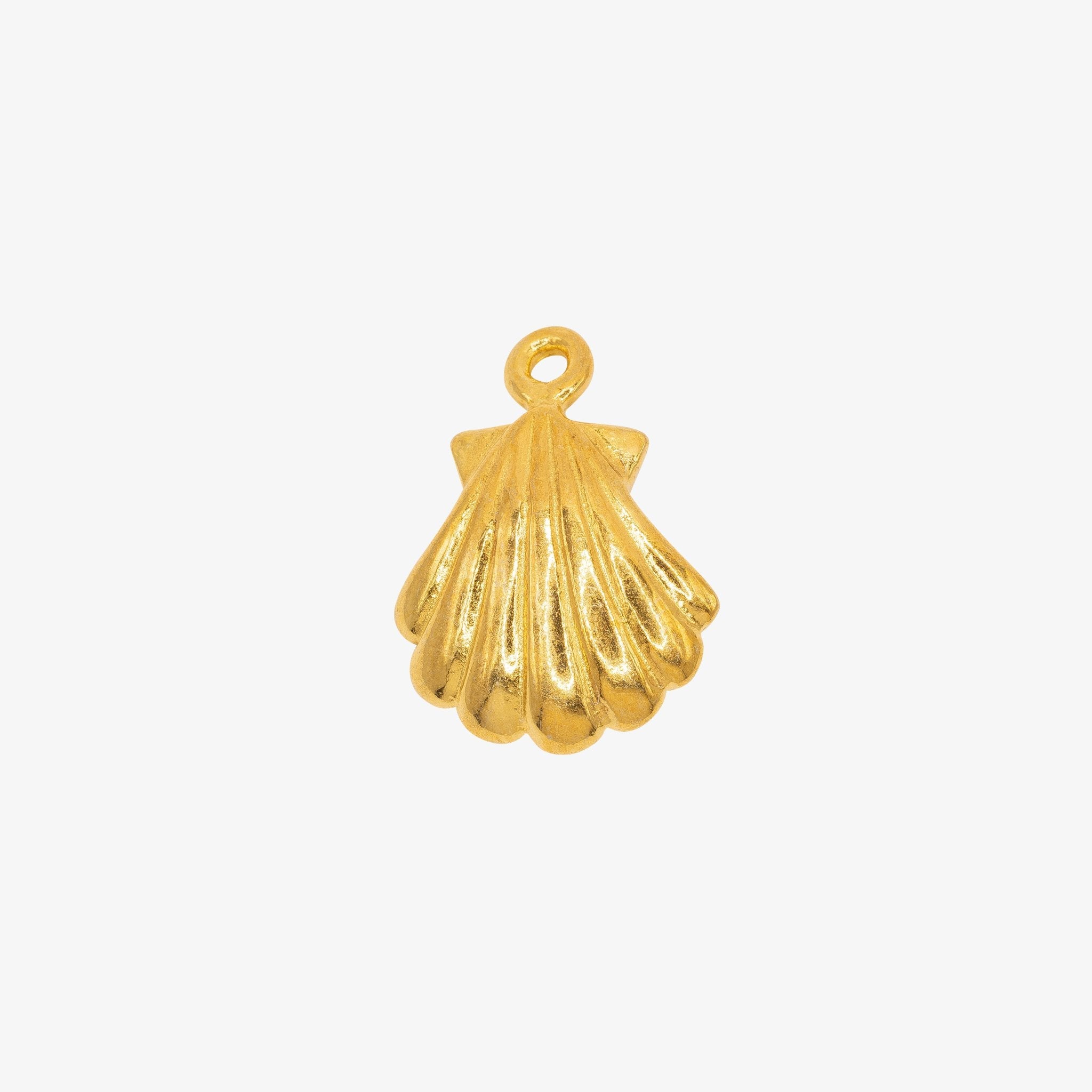 Oyster Shell Charm 14K Gold - GoldandWillow